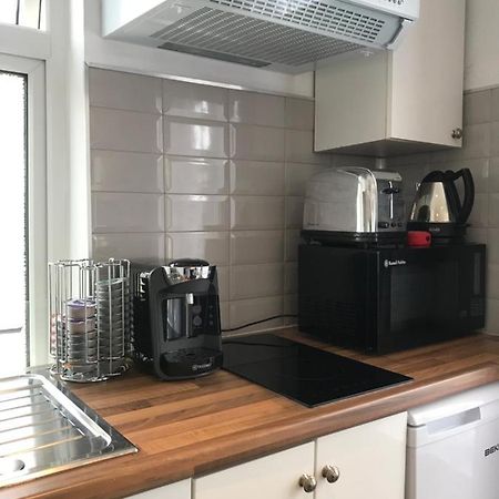 Studio Apartment Rainham  Bagian luar foto