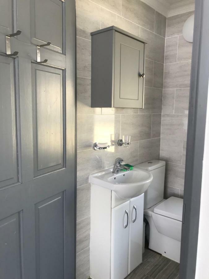 Studio Apartment Rainham  Bagian luar foto